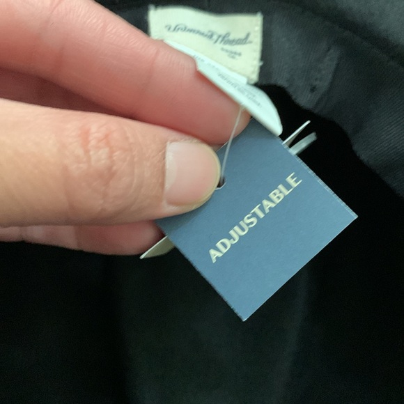 Universal Thread Hat - Picture 8 of 9